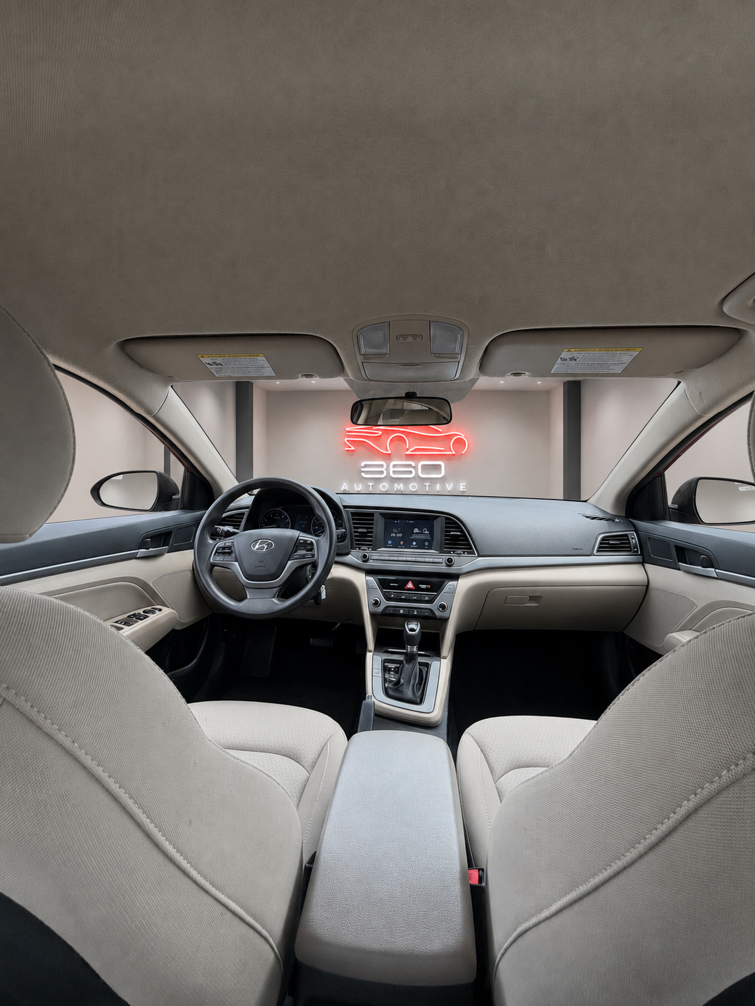 
								2017 Hyundai Elantra SE Sedan 4D full									