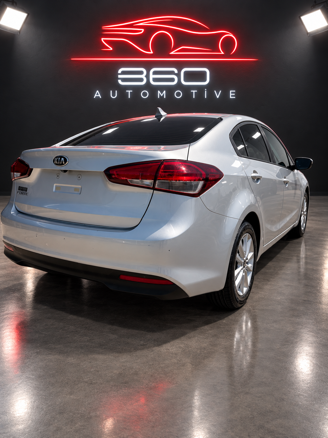 
								2017 Kia Forte LX Sedan 4D full									