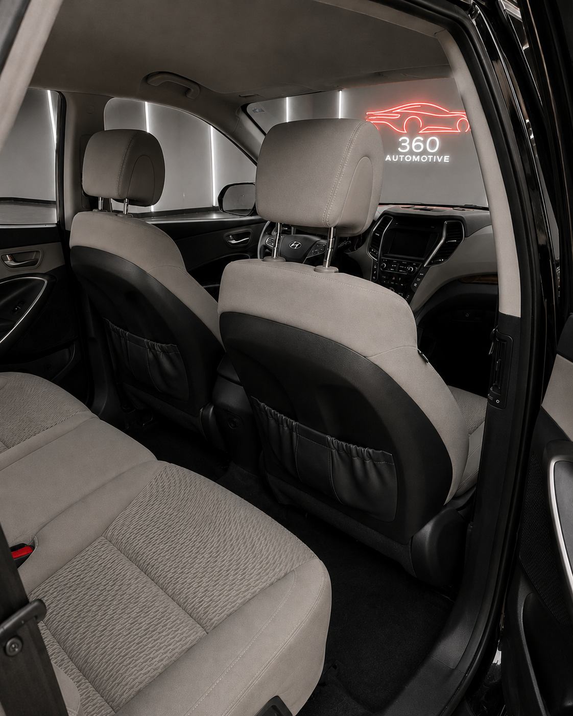 
								2019 Hyundai Santa Fe XL SE Sport Utility 4D full									