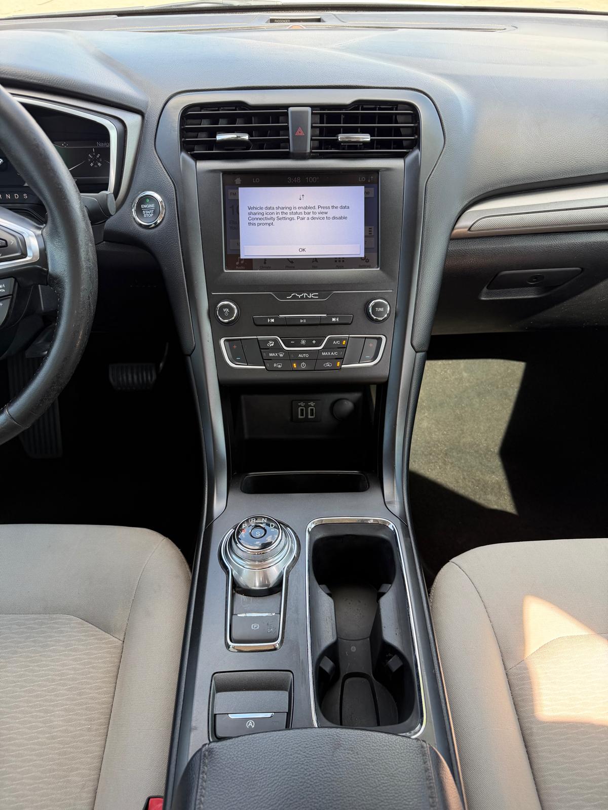 2019 Ford Fusion SE - Photo 10