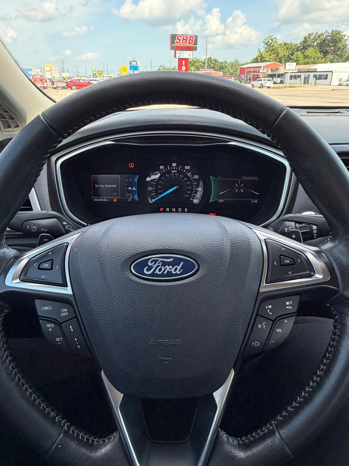 2019 Ford Fusion SE - Photo 9