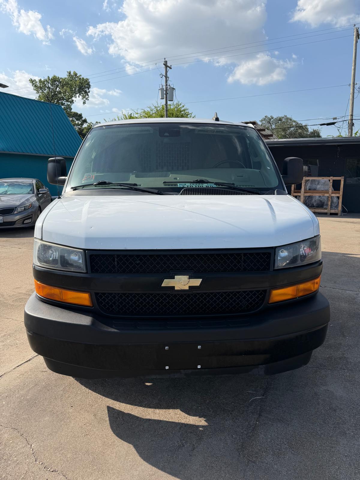 
								2020 Chevrolet Express 3500 Cargo Regular Van 3D full									