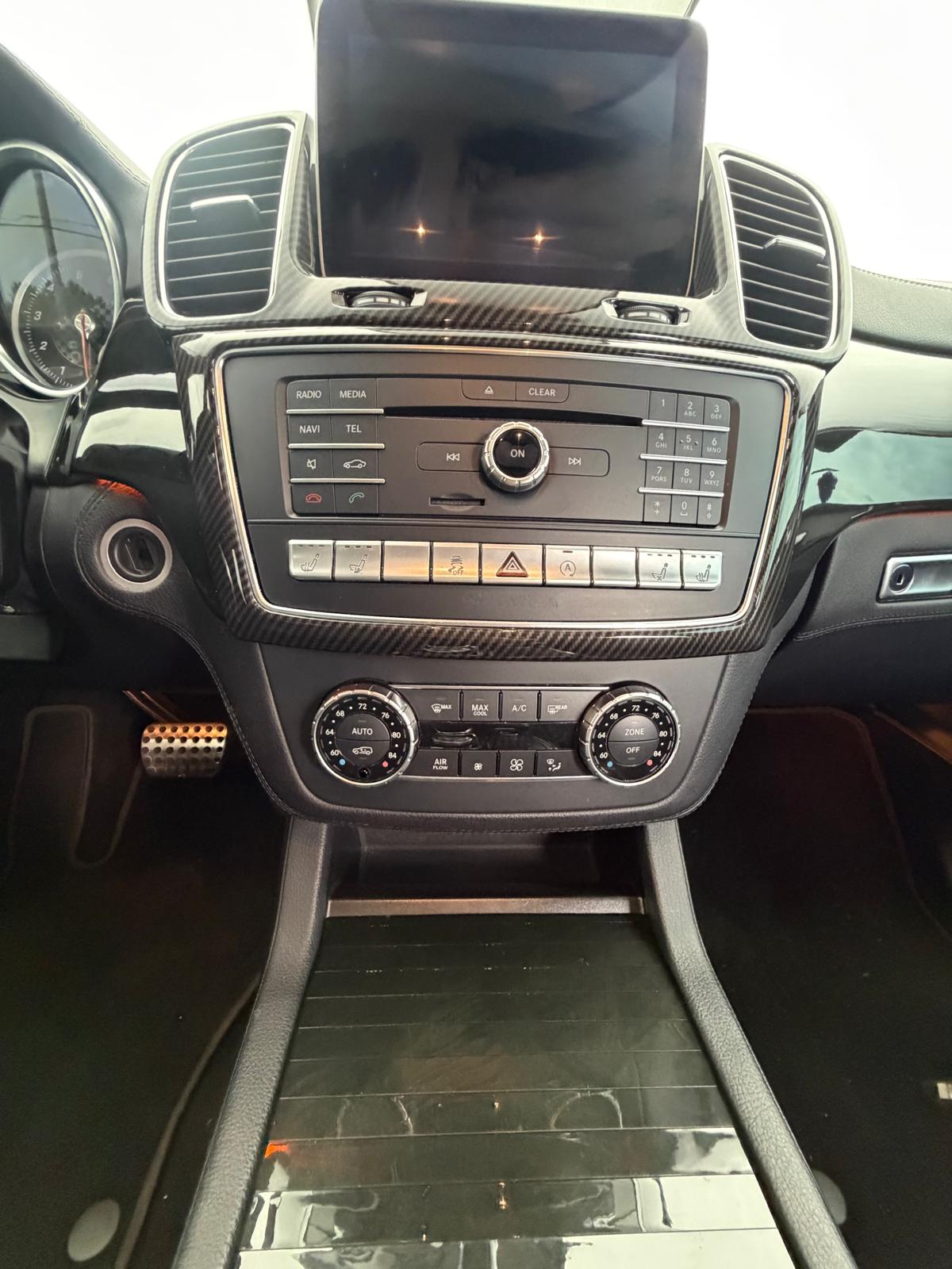 
								2017 Mercedes-Benz Mercedes-AMG GLE GLE 43 Sport Utility 4D full									