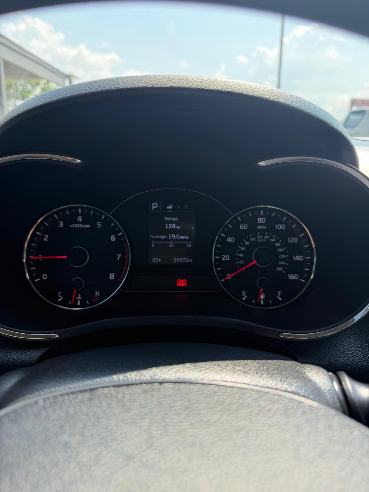 
								2017 Kia Forte LX Sedan 4D full									